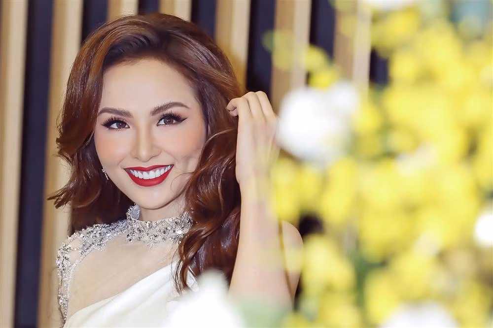 HH Diem Huong: 'Toi mat hang trieu do trong 9 nam dang quang'-Hinh-4