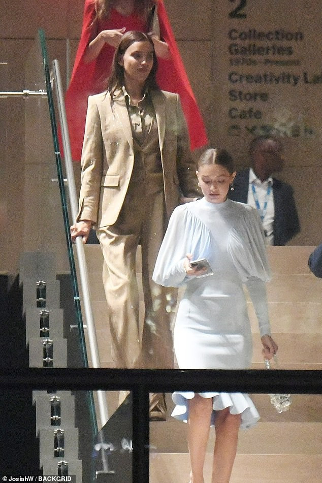 Irina Shayk hiện đang là bà mẹ độc thân quyến rũ.