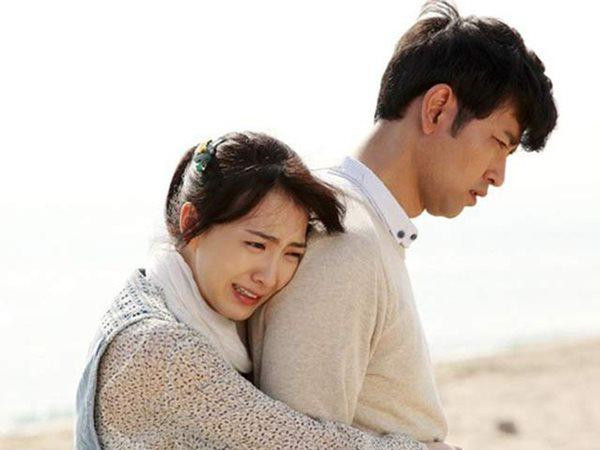 Nhiều lần định cưới nhưng rồi lại hoãn vì gia đình anh còn bí nhiều cái, anh chưa muốn vướng bận chuyện vợ con mà còn muốn lao vào làm kinh tế. (Ảnh minh họa)