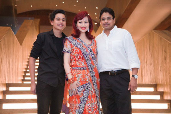 Hoa hau 1m58 bao nam moi tai xuat, lo nha o An Do gay soc-Hinh-4