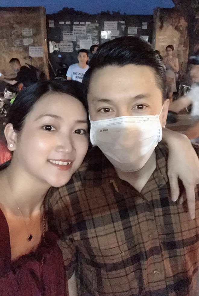 Vo chong Lam Truong bat ngo du hi Hoi An sau on ao ran nut