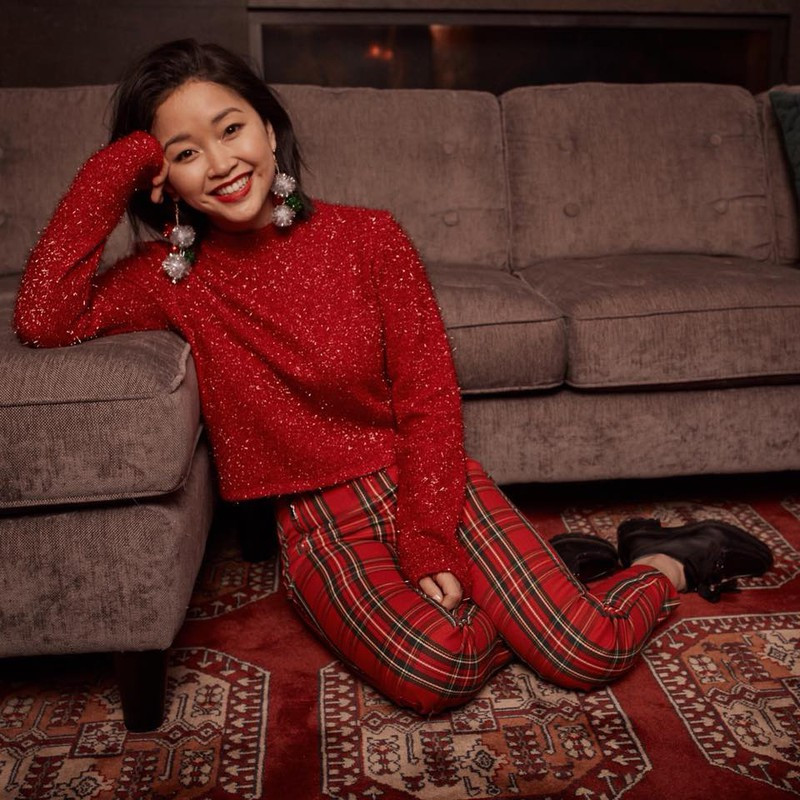 Tuy thiệt thòi nhưng may mắn, cô được bố mẹ nuôi yêu thương và hết lòng dạy dỗ. Thuở nhỏ, cô học múa ballet, sau đó theo học trường nghệ thuật danh tiếng hàng đầu nước Mỹ.