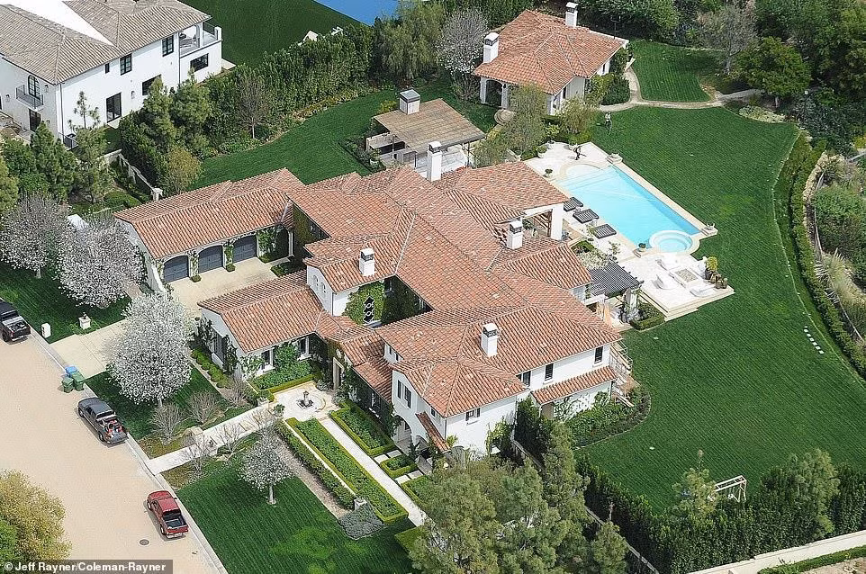 Khloe Kardashian mua biệt thự ở khu Calabasas từ Justin Bieber vào năm 2014 với giá 7,2 triệu USD. Ảnh: Coleman-Rayner.