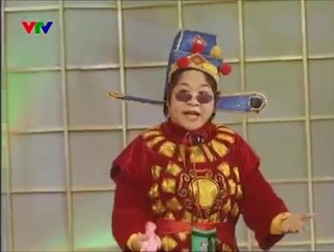 Hình ảnh nghệ sĩ Minh Vượng tham gia Táo quân trong năm 2008.