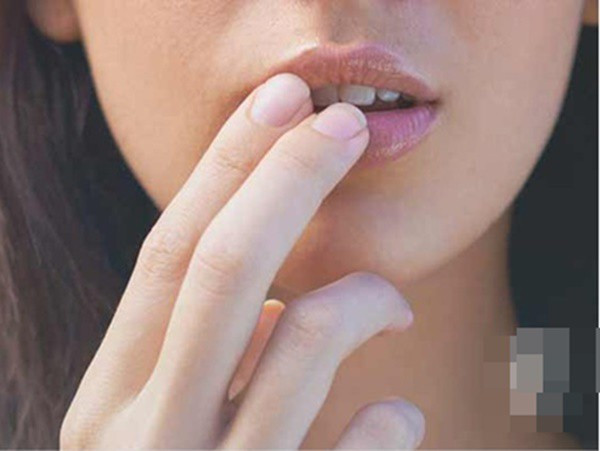 Lam gi de giam nguy co mac benh tinh duc HPV qua duong mieng?