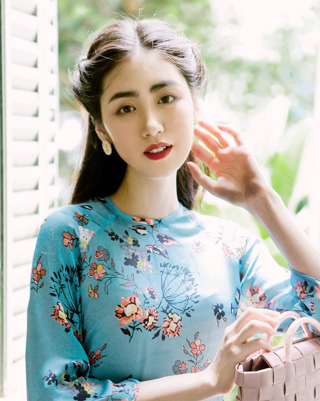 Mai Vân Trang sở hữu vóc dáng thanh mảnh, gương mặt xinh xắn, nụ cười duyên dáng và làn da trắng mịn. Cô được đánh giá là người con gái khá hoàn hảo khi có ngoại hình nổi bật, là du học sinh bằng giỏi về nước, mẫu ảnh thời trang có tiếng và là chủ một quán cafe nổi tiếng tại Hà Nội.