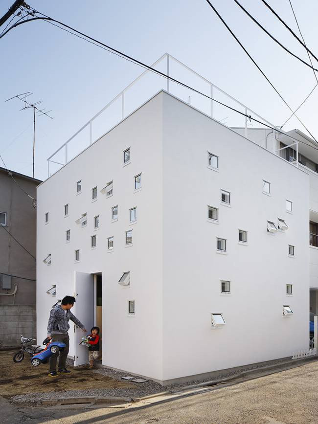 Ngôi nhà nằm ở Tabashi (Nhật Bản).