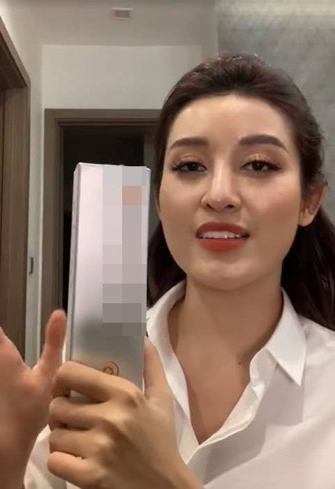 Huyen My phau thuat tham my hong, lien tuc de lo dang mui dieu hau?