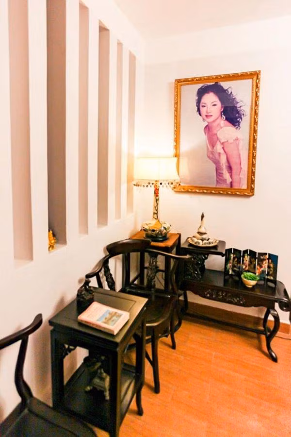 Ra ngoài sôi nổi bảo nhiêu thì ở nhà Thúy Nga thích tĩnh lặng bấy nhiêu.