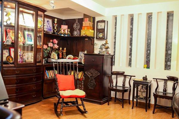 Căn phòng tràn ngập kỉ niệm của diễn viên Thúy Nga.