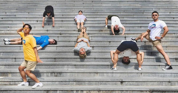 Phong cách này được gọi là freestyle - mạnh ai nấy diễn.