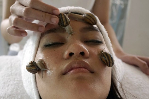 Nhung cach cham soc sac dep kinh di va nguy hiem tren the gioi-Hinh-3