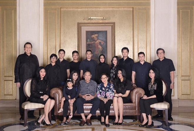 Doi thuong cua nu CEO 23 tuoi lam co van cho tong thong Indonesia