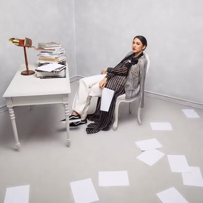 Là gương mặt nữ doanh nhân trẻ thành đạt trong giới trẻ Indonesia, Putri thường xuyên được chọn làm gương mặt đại diện cho các nhãn hàng thời trang và mỹ phẩm nổi tiếng.