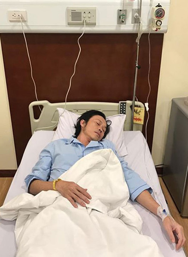 Hoài Linh và Trấn Thành: Cát Phượng từng chia sẻ hình ảnh Hoài Linh nằm mệt mỏi trên giường bệnh và giải thích anh bị bệnh nhiễm trùng đường ruột hồi đầu năm 2017. Thời điểm này, nam nghệ sĩ thường xuyên chạy show, ghi hình tới mức không có thời gian nghỉ ngơi và ăn uống. Trấn Thành cũng từng ngất xỉu và phải nhập viện vì làm việc quá sức, đồng thời gánh chịu áp lực dư luận từ scandal đóng vai Tô Ánh Nguyệt cũng như chuyện tình cảm với Hari Won.