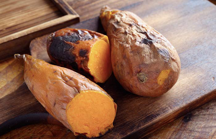 Kẽm giúp duy trì cân bằng nội tiết tố và do đó làm giảm rụng tóc và tóc bạc.