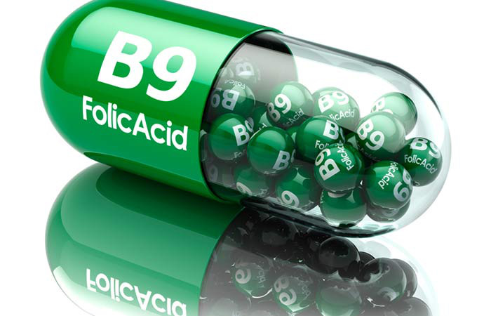 Axit Folic đóng vai trò chính trong việc làm cho mái tóc của bạn dày và bóng mượt hơn.