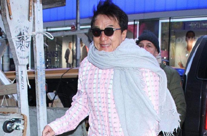 Thanh Long van than nhien the nay khi con gai song vat vuong via he-Hinh-2