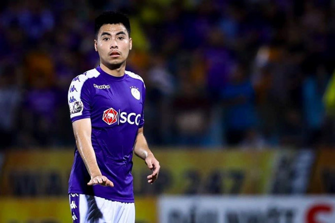 Trong khi đó, trên trang cá nhân, cầu thủ Phạm Đức Huy đăng ảnh và review về bộ phim Avengers: End Game. Những dòng bình luận hài hước khiến nhiều người cho rằng nam cầu thủ là "fan cứng" của bom tấn này.