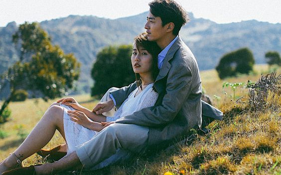 Dan ong Viet tuoi nao cung nhu mot dua tre to xac