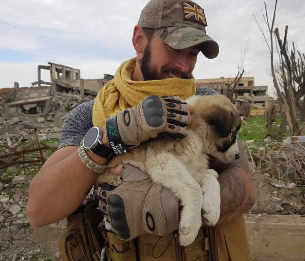 Chu cho vuot gan 5.000km, qua 2 vung chien su de doan tu voi chu-Hinh-2