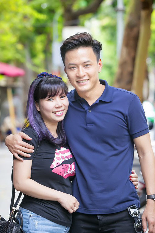 Hồng Đăng kết hôn khá sớm, khi mới 24 tuổi. Người vợ hiện tại của anh không hoạt động trong lĩnh vực showbiz. Kết hôn 11 năm nhưng như chia sẻ của nam diễn viên sinh năm 1984 thì anh và bà xã đã bên nhau được 18 năm. Hai người có tổ ấm hạnh phúc với hai con nhỏ.