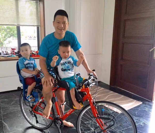 Nội thất phía trong căn biệt thự của gia đình Mỹ Dung khá đơn giản, tạo cảm giác rộng rãi, thỏa mái.