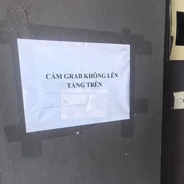 Cau chuyen dang suy ngam sau buc anh 