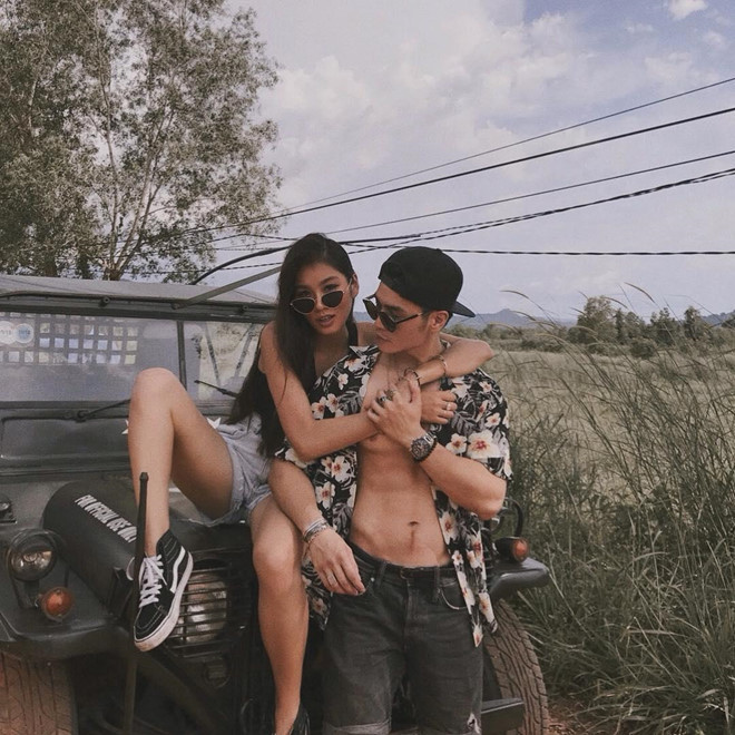 Sở hữu gương mặt điển trai, cuốn hút, Huy Trần nhận được nhiều lời khen của dân mạng. Hiện tại, anh cùng Thảo Nhi Lê là người mẫu, gương mặt đại diện cho nhiều nhãn hàng nổi tiếng. Đôi trẻ được đánh giá chuẩn "trai tài, gái sắc".