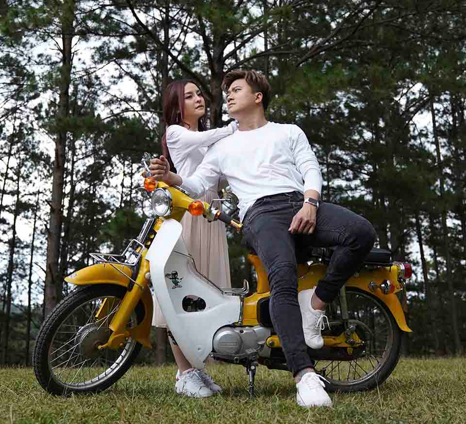 Bi to dao nhac Hoa, em trai Hong Ngoc dap tra bat ngo