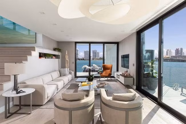 Công trình do kến trúc sư người Hà Lan thiết kế.