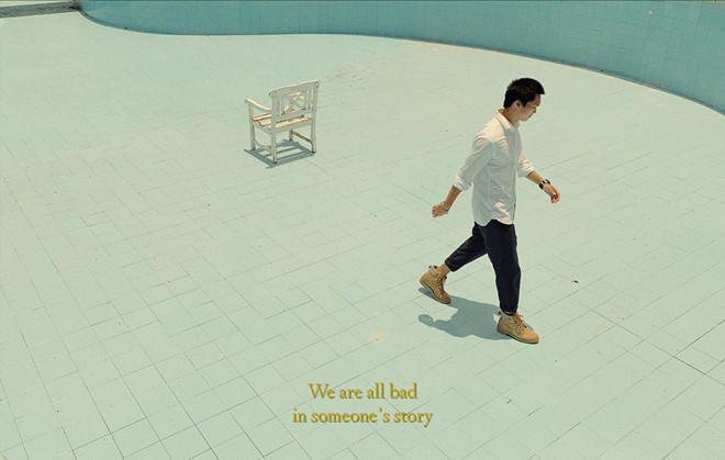 Dù ít check-in trên mạng, nhưng những bức hình được tiền vệ CLB HAGL đăng trên trang cá nhân được nhiều người hâm mộ khen là rất "nghệ", đẹp không kém travel blogger và có gu thời trang cá tính. Không chỉ được yêu quý vì là cầu thủ có lối chơi đẹp, anh chàng còn sở hữu lượng fan trung thành nhờ hình ảnh "nghệ sĩ", lãng tử. Ảnh: Instagram NV.