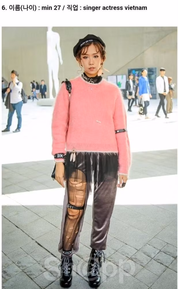 Min xuất hiện trên một trang tin điện tử của Hàn Quốc khi diện một chiếc quần khó hiểu lại mix áo rườm rà, sến sẩm.