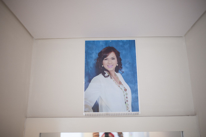 Anh hài hước tâm sự: "Vợ tôi treo đó, để đánh dấu chủ quyền. Tôi may mắn vì cưới được một người vợ chăm chỉ, biết thông cảm và thấu hiểu chồng...".