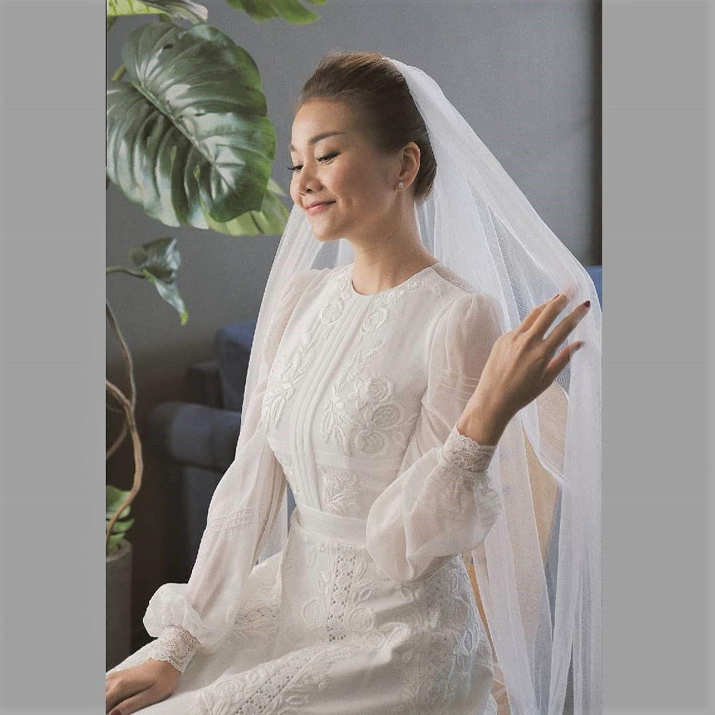 Về chuyện tình cảm, trong cuộc trò chuyện với Zing.vn hồi tháng 1, Thanh Hằng chia sẻ cô đang yêu. Người mẫu kể cô "bánh bèo", nhõng nhẽo và thích được bạn trai chiều chuộng. Song, đến giờ khán giả vẫn chưa có thông tin gì về nửa kia của Thanh Hằng.