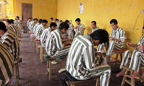 Thay giao day nhac mat tat ca vi ham co bac