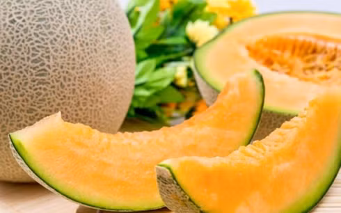 Loại dưa này hiện đang được bán ở Việt Nam với giá từ 1,2-1,5 triệu đồng/quả. (Nguồn: VietnamNet)