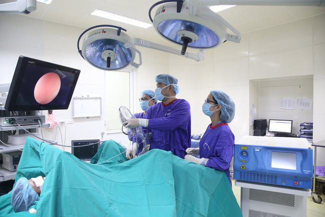 Dang khoe manh, nguoi phu nu khong ngo minh bi ung thu co tu cung