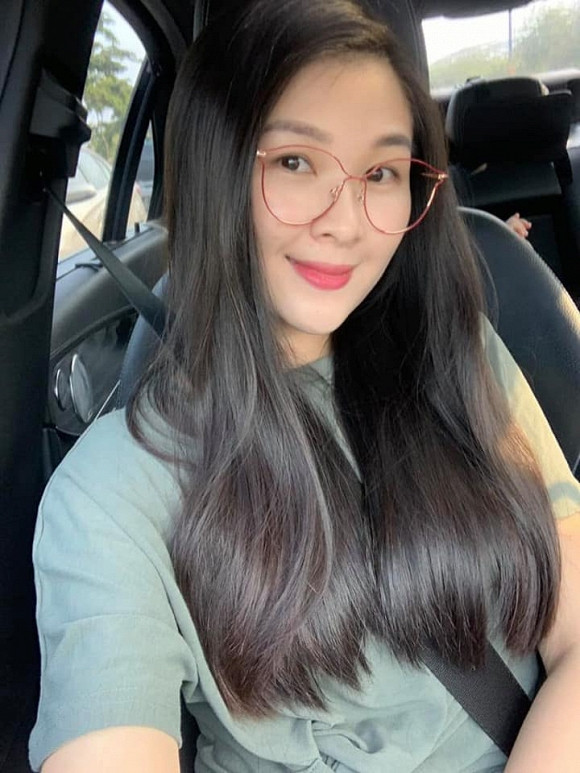 Ba xa Huy Khanh chia se quan diem khac la ve Hong Dao - Quang Minh ly hon-Hinh-2