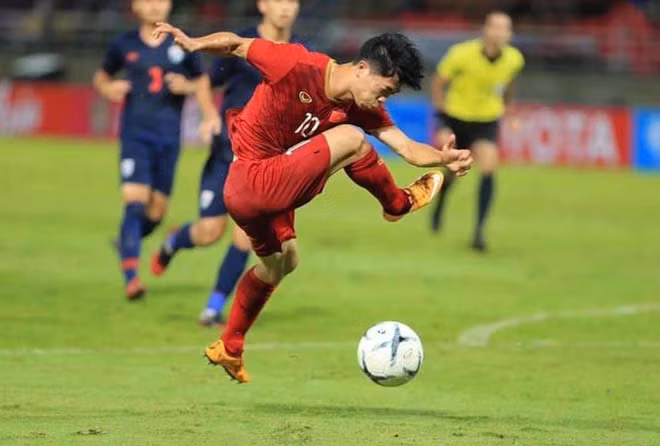 Dai gia Thai Lan chieu mo Cong Phuong: Co roi Sint Truidense cuu van su nghiep?-Hinh-2