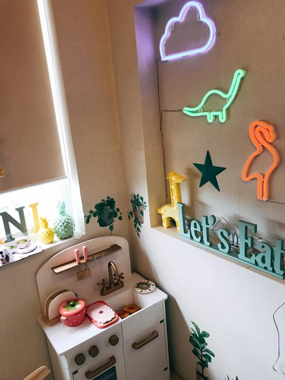 Căn phòng này ngập tràn những món đồ chơi mà con gái Phương Vy yêu thích.