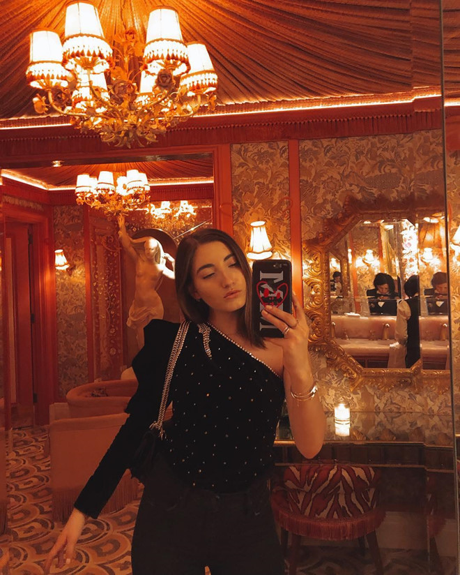 Matilde được ông Jose Mourinho chiều chuộng và đưa đến dự những bữa tiệc sang trọng. Cô có một người em trai sinh năm 2000 tên Jose Mario, hiện là cầu thủ của lò đào tạo trẻ Fulham.