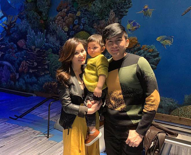 Phan ung bat ngo cua con trai Dan Truong khi nghe me nhac den ba