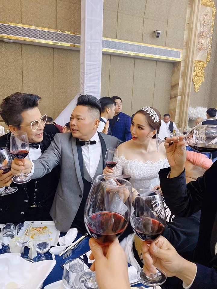 Dem tan hon khong ai ngo cua Bao Thy-Hinh-3