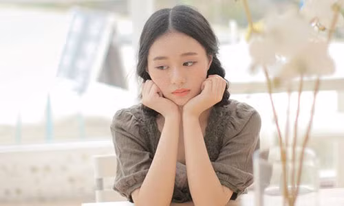 Suot 1 thang sau ngay cuoi, chong khong dong vao toi