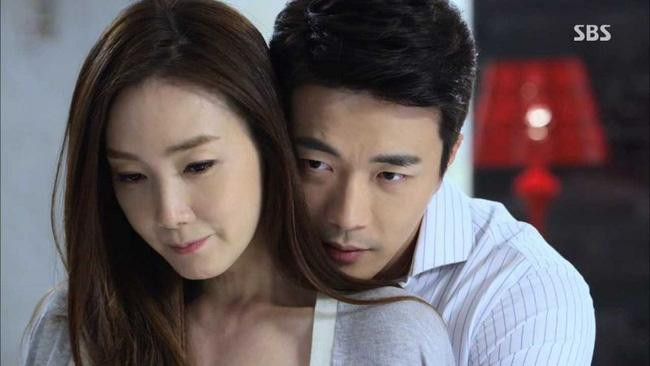 Dua me ban trai di benh vien, toi lim nguoi nhan ra su that