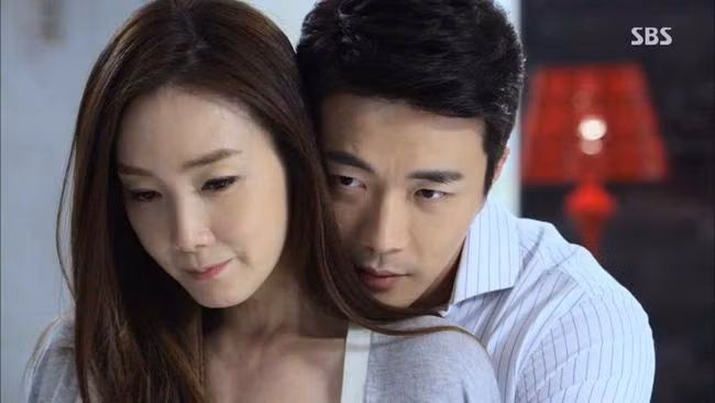 Dua me ban trai di benh vien, toi lim nguoi nhan ra su that