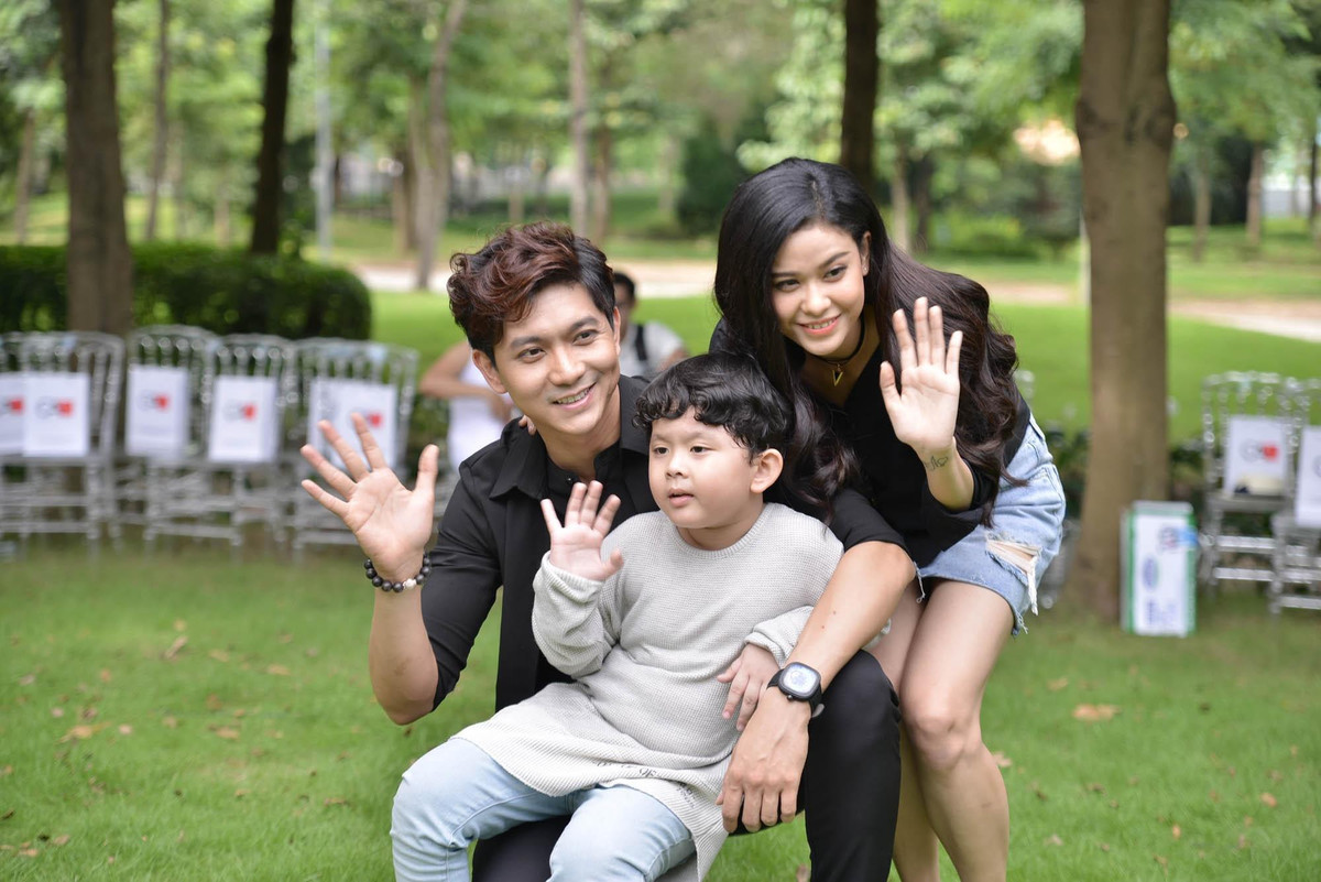 Ket buon cho hai my nhan Viet cai cha me theo tieng goi con tim-Hinh-2