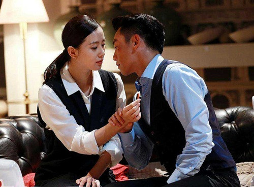 Choang khi phat hien vo ngoai tinh voi ca hai cau ban than ​