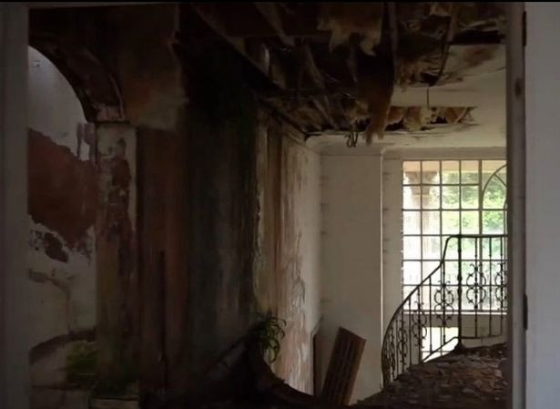 Canh kho tin den lanh nguoi trong pho biet thu hang tram trieu USD-Hinh-8